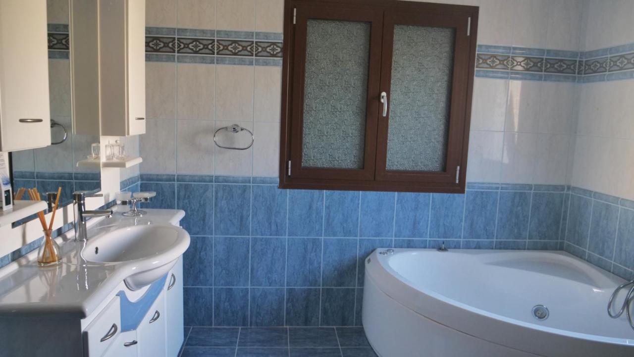 Villa Omega Kefalonia Karavádhos Exterior foto